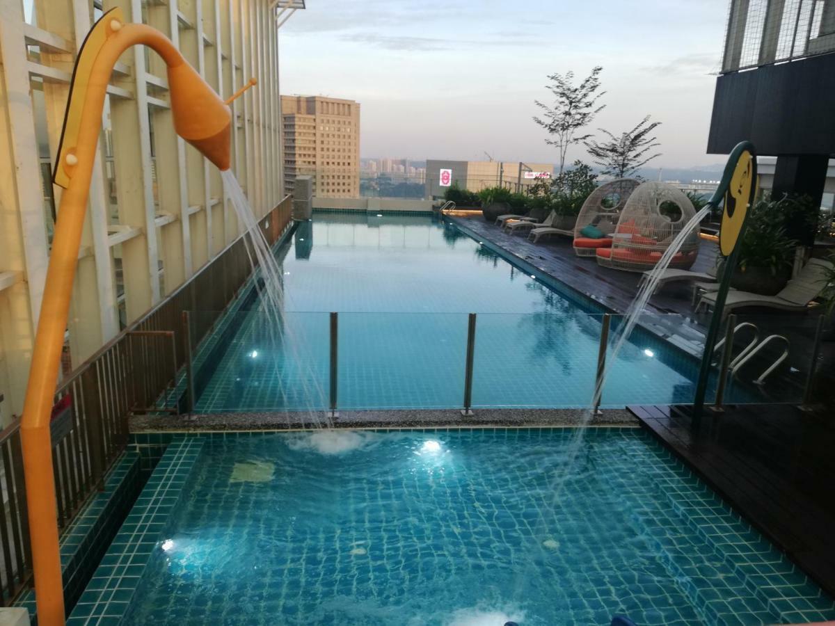 Suasana Jb At Jb Center Luxury Modern & Rustic 1Br Apt For Bussiness,Vacation Trips Τζόχορ Μπάχρου Εξωτερικό φωτογραφία